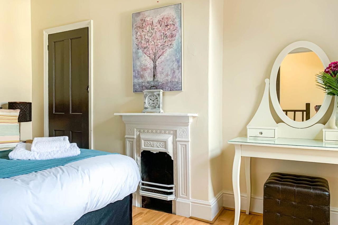 The Groves - Quaint Victorian Home - Free Parking York Luaran gambar
