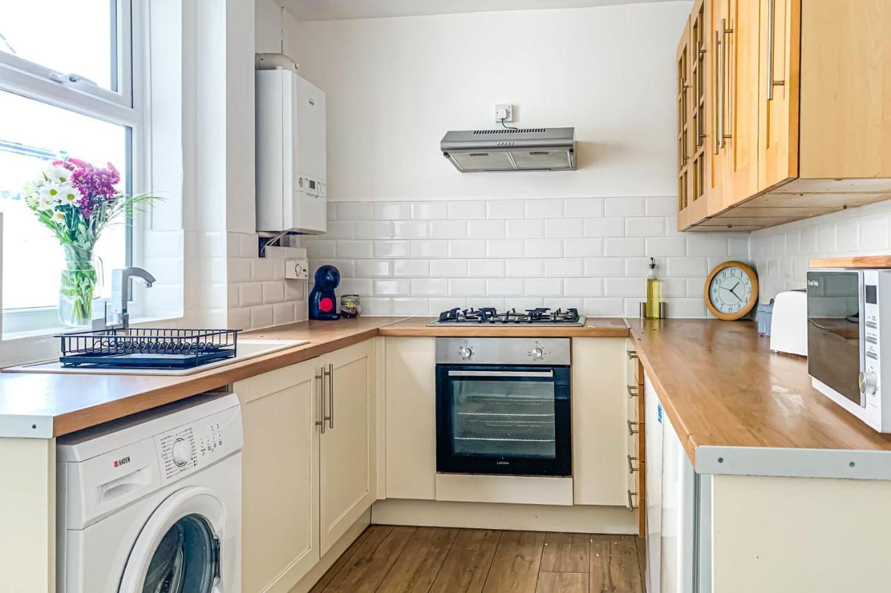 The Groves - Quaint Victorian Home - Free Parking York Luaran gambar