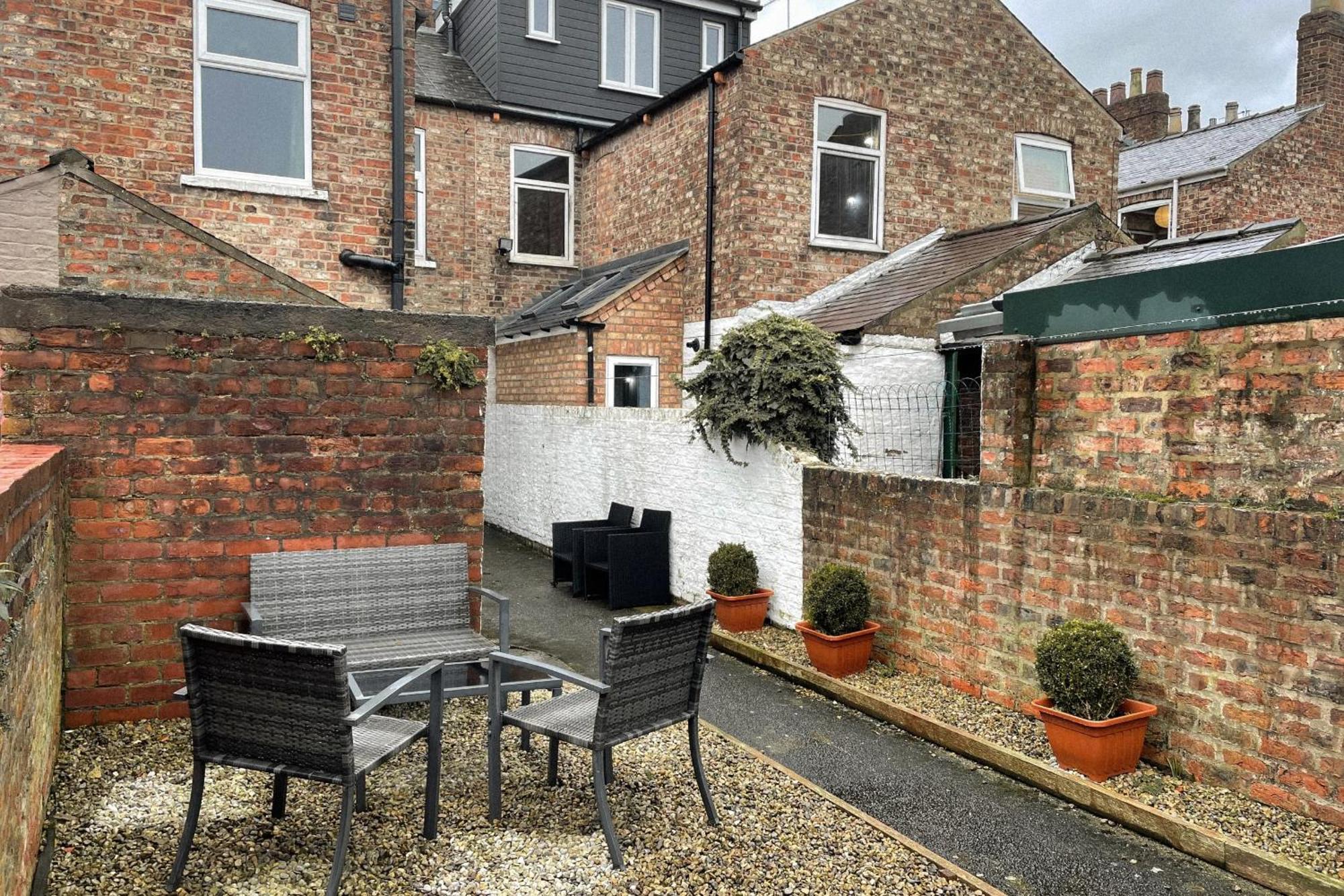 The Groves - Quaint Victorian Home - Free Parking York Luaran gambar